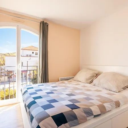 Cosy T2 Au Coeur De Avec Piscine شقة لا كروا فالميه